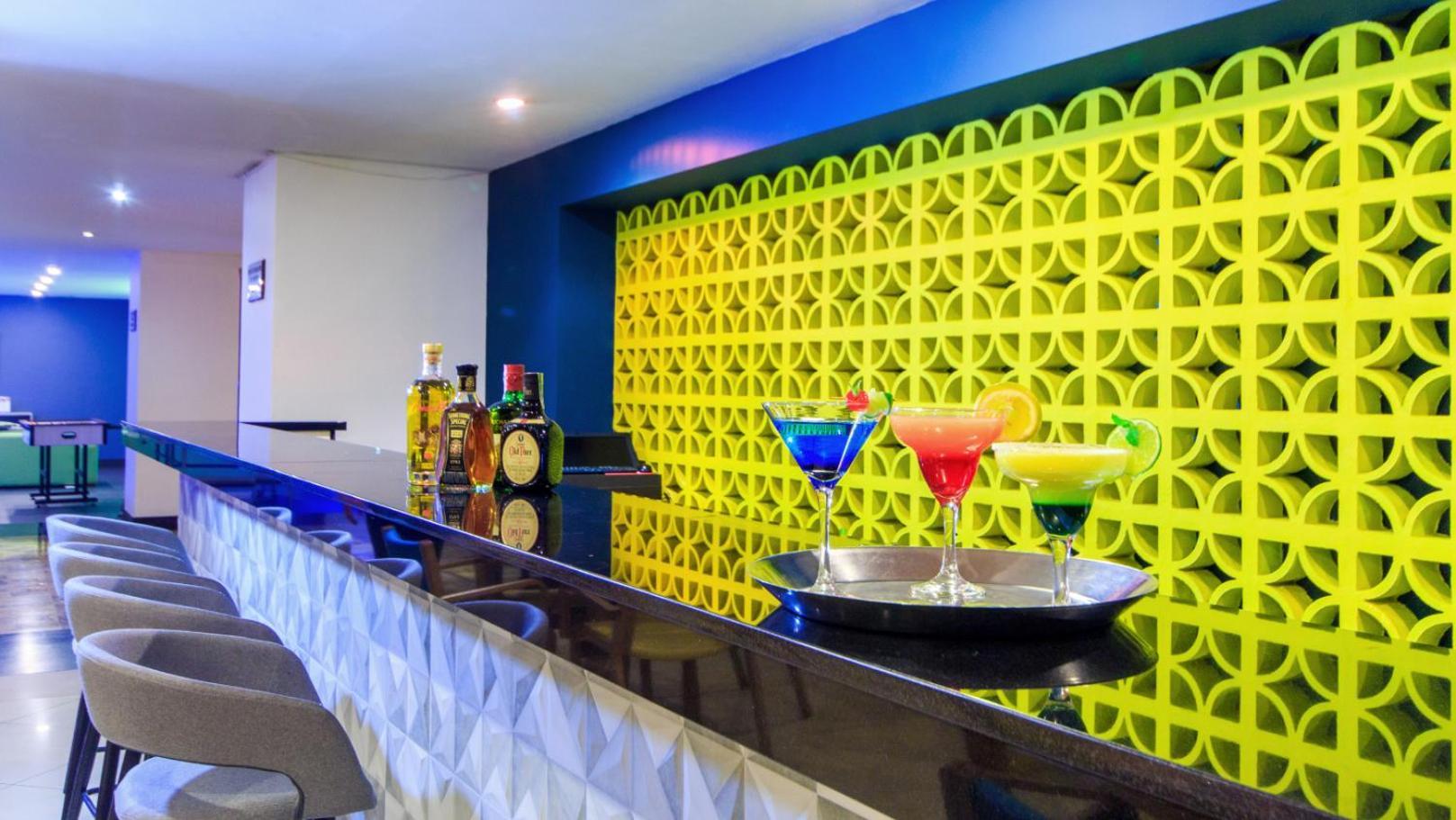 Pop Art Hotel Las Colinas Манисалес Экстерьер фото